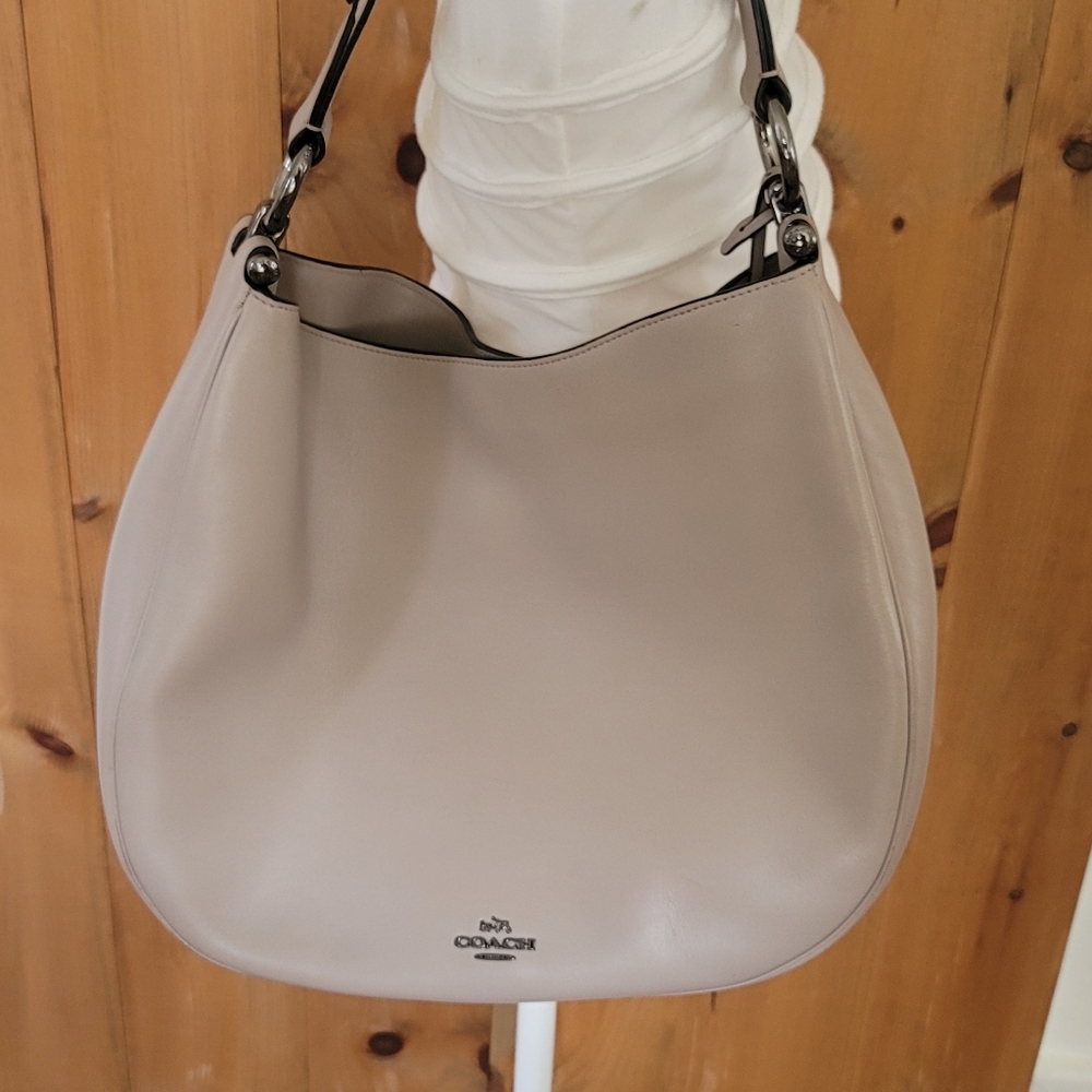 Coach Willow Floral Nomad Hobo in glovetanned leather.
